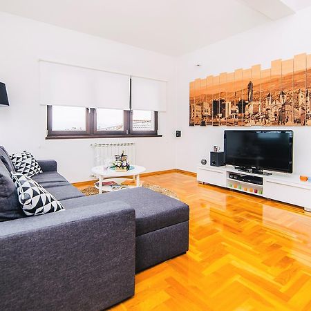Luxury 3 Story House- Best View Сараево Экстерьер фото